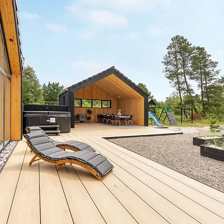 Menja Holiday home *