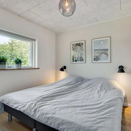 Ferienhaus Menja - 1-4km From The Sea By Interhome